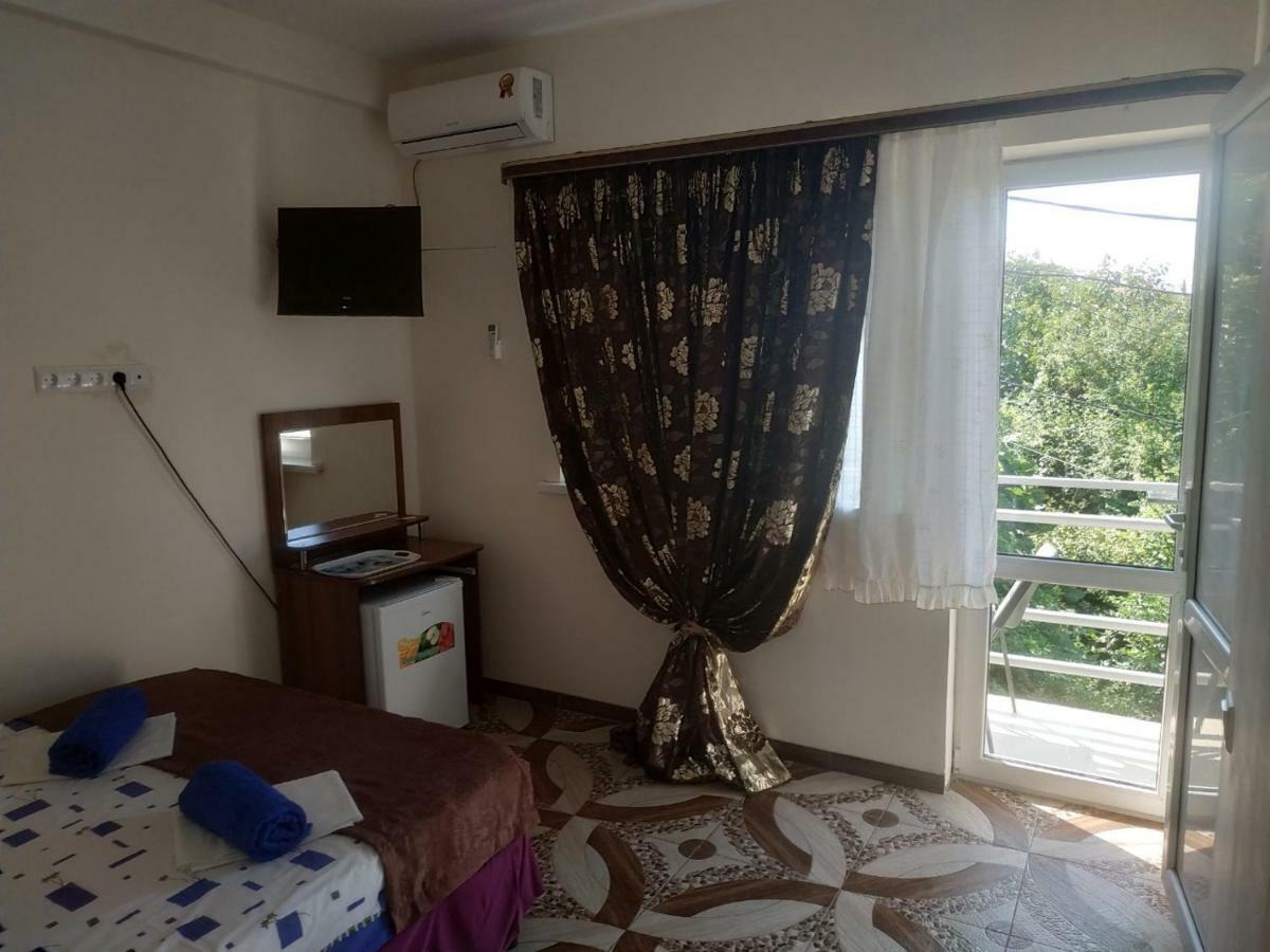 Guest House U Antoniny Gagra Værelse billede